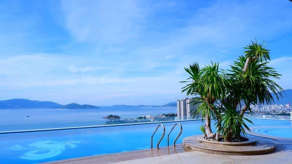 Scenia Bay Oceanfront By Housing Apartment Nha Trang Exterior foto