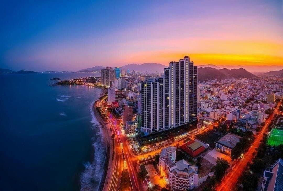 Scenia Bay Oceanfront By Housing Apartment Nha Trang Exterior foto
