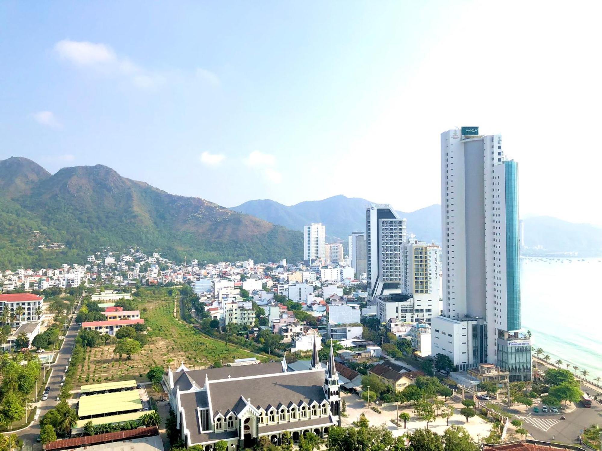 Scenia Bay Oceanfront By Housing Apartment Nha Trang Exterior foto